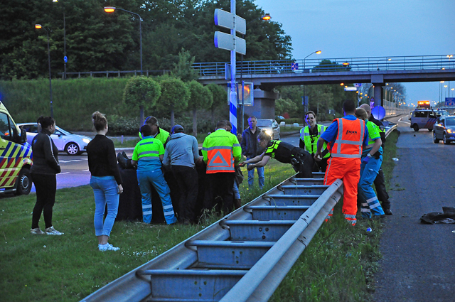 Motorrijder zwaargewond bij ongeluk op de A59 (Maasroute) Waalwijk