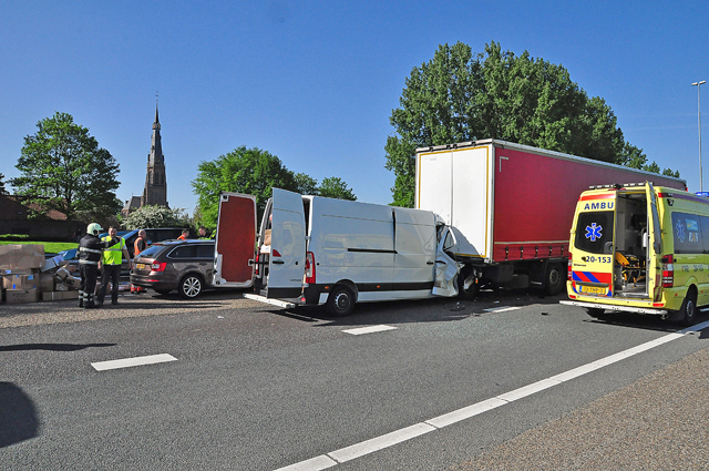 UPDATE: Man zwaargewond na ongeval op de A59 (Maasroute) Waalwijk