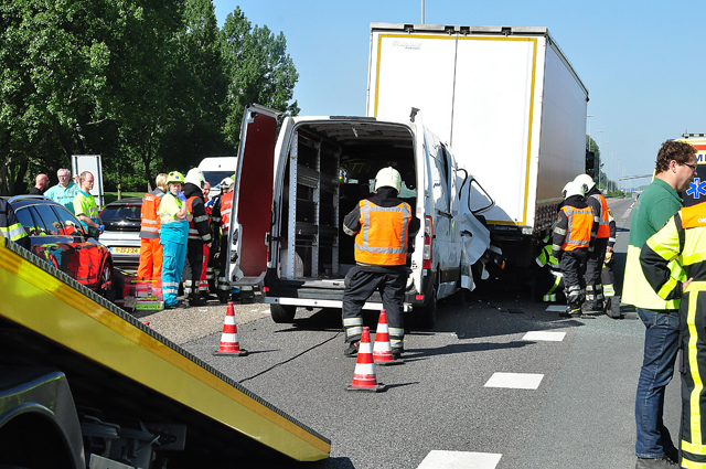 UPDATE: Man zwaargewond na ongeval op de A59 (Maasroute) Waalwijk