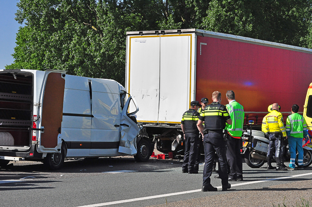 UPDATE: Man zwaargewond na ongeval op de A59 (Maasroute) Waalwijk