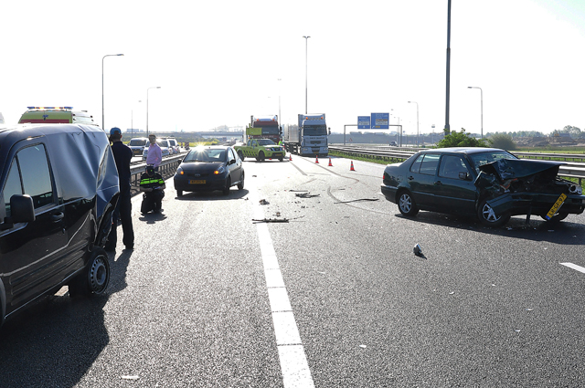 Gewonde bij ongeval op A59 (Maasroute) Waalwijk