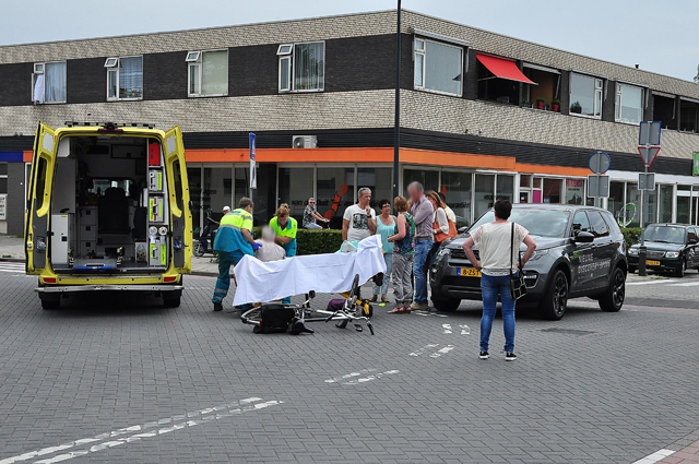 Man aangereden op beruchte kruising aan de Grotestraat Waalwijk