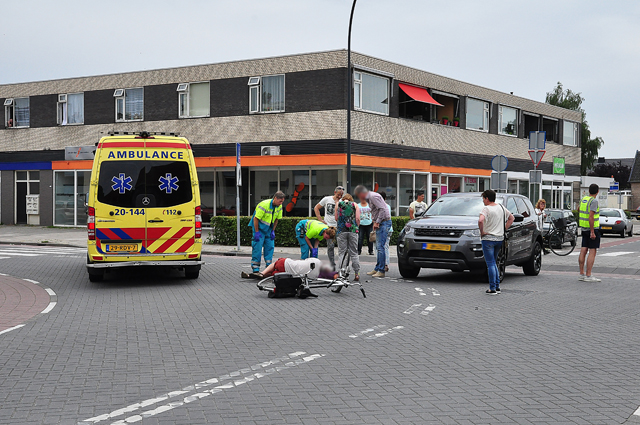 Man aangereden op beruchte kruising aan de Grotestraat Waalwijk