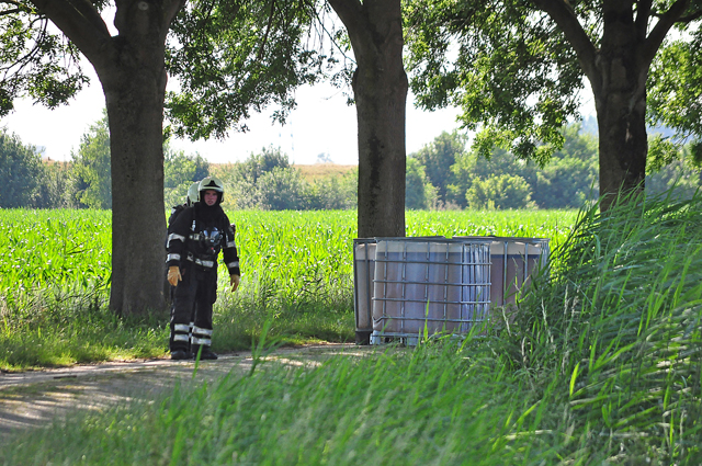 UPDATE: 1000 liter vaten gevonden aan de Oude Maasweg Waalwijk