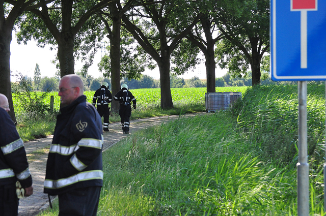 UPDATE: 1000 liter vaten gevonden aan de Oude Maasweg Waalwijk