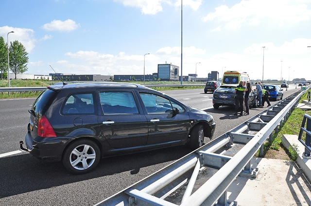 3 auto’s botsen tegen elkaar op A59 (Maasroute) Waalwijk