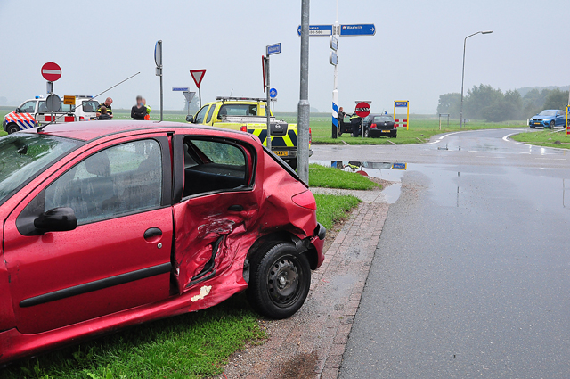 Aanrijding op beruchte kruising aan de Kloosterheulweg Waalwijk