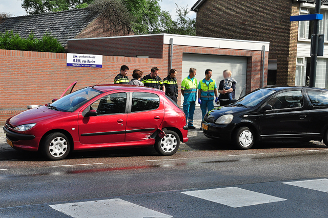 Weer een ongeval aan de Groenewoudlaan Waalwijk