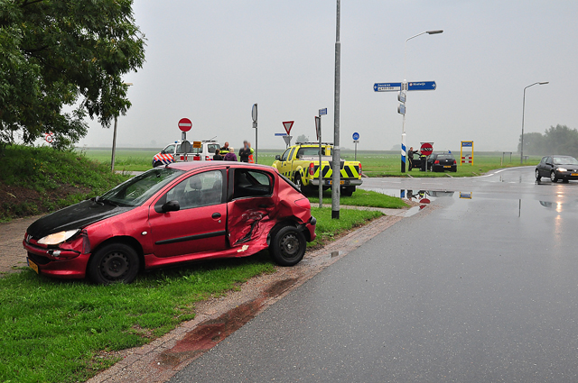 Aanrijding op beruchte kruising aan de Kloosterheulweg Waalwijk
