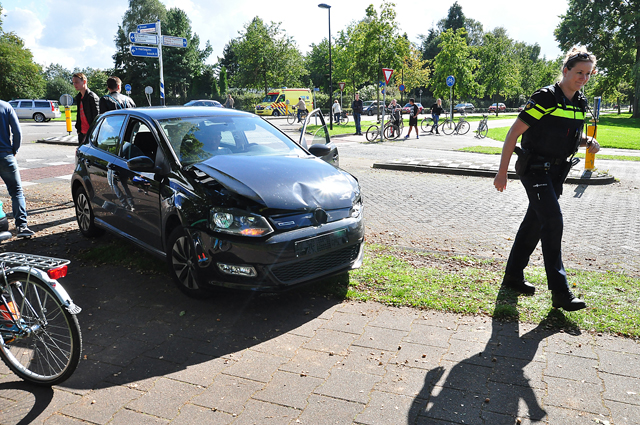 Botsing met RKC-speler Valpoort leidt tot opstopping aan de Akkerlaan Waalwijk