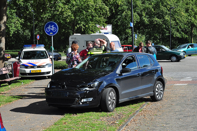 Botsing met RKC-speler Valpoort leidt tot opstopping aan de Akkerlaan Waalwijk