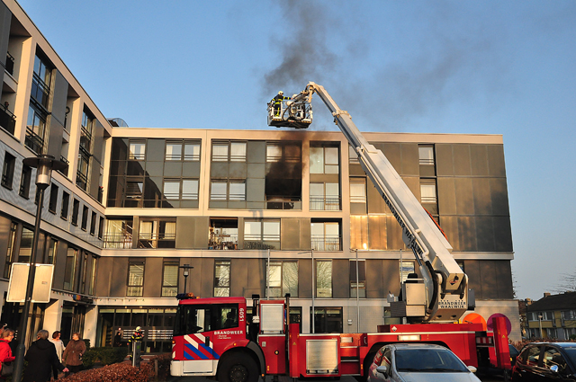 Appartementen verpleeghuis BaLaDe in Waalwijk onbewoonbaar door brand, bewoners opgevangen