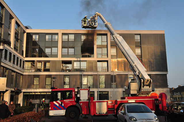 Appartementen verpleeghuis BaLaDe in Waalwijk onbewoonbaar door brand, bewoners opgevangen