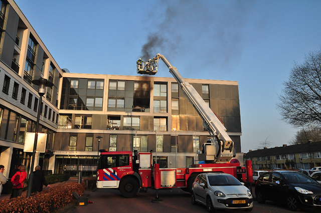 Appartementen verpleeghuis BaLaDe in Waalwijk onbewoonbaar door brand, bewoners opgevangen