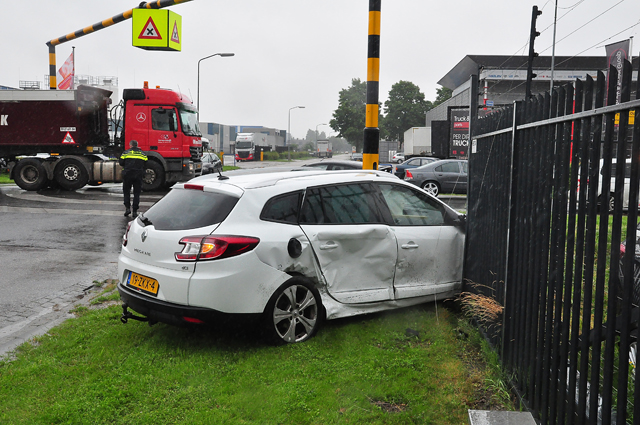 Gewonde door ongeval op kruising Kleiweg en Havenweg in Waalwijk