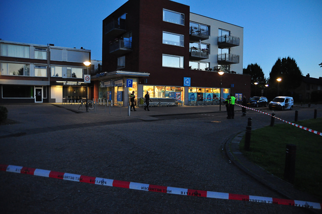 UPDATE: Onderzoek naar poging tot openbranden geldautomaat Albert Heijn in Waalwijk
