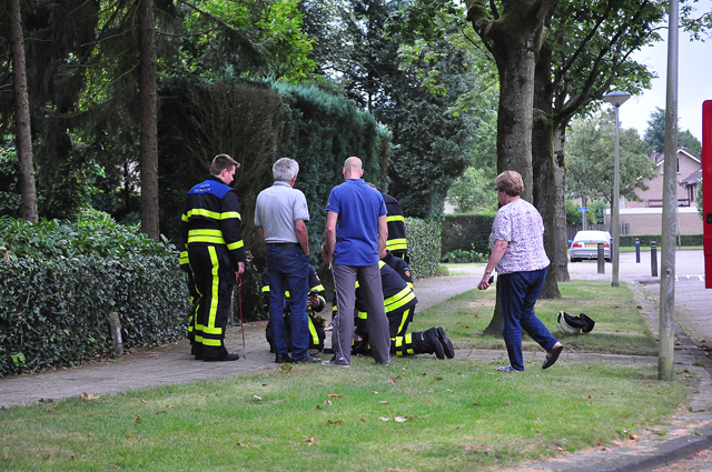 Omstanders ruiken gas aan de Mauvestraat Waalwijk