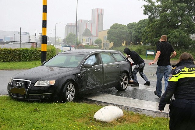 Ongeval op gevaarlijke kruising Kleiweg Waalwijk