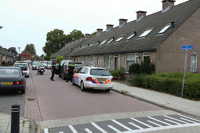Man wordt aangehouden na achtervolging door Waalwijk