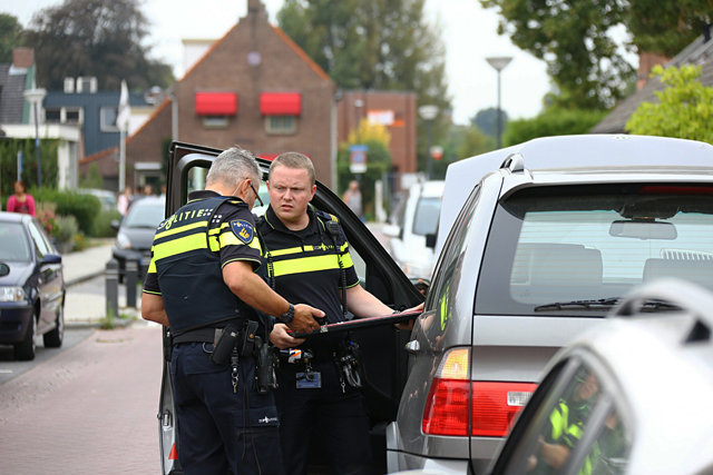 Man wordt aangehouden na achtervolging door Waalwijk