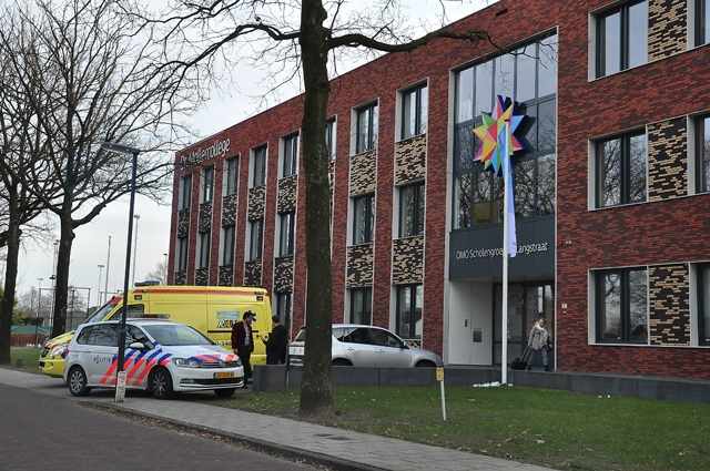 Vrouw valt van trap in school aan de Olympiaweg Waalwijk