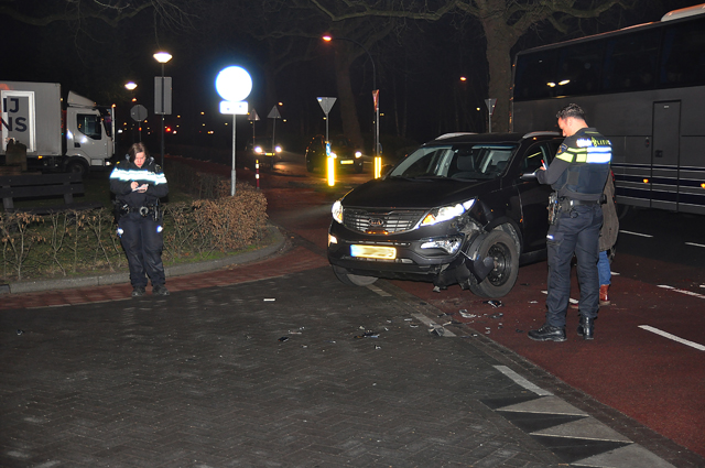 Aanrijding tussen auto en scooter aan de Meester van Coothstraat Waalwijk