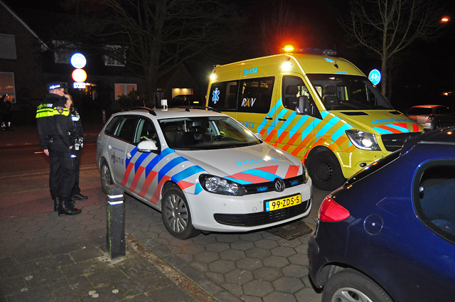 Man ligt zwaargewond op straat aan de Burg. Smeelelaan Waalwijk