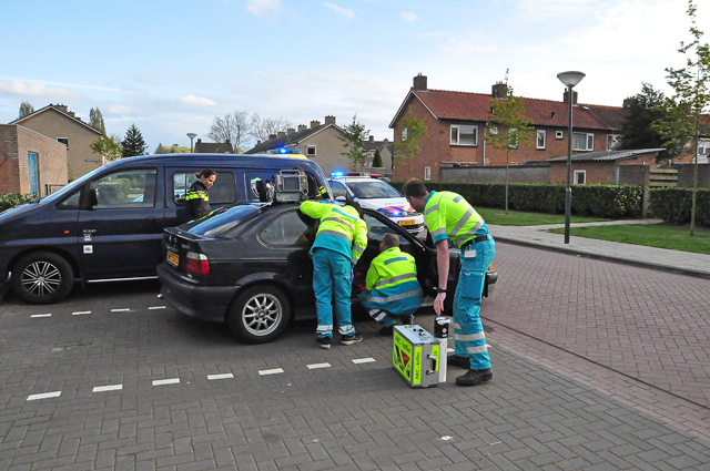 Man ligt dronken in auto aan de Stijn Streuvelsstraat Waalwijk