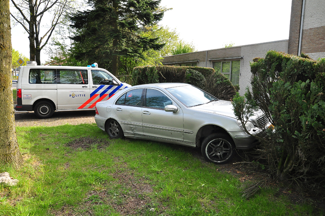 Beschonken man gaat ervandoor na ongeluk in Waalwijk en wordt aangehouden