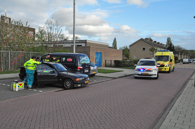 Man ligt dronken in auto aan de Stijn Streuvelsstraat Waalwijk