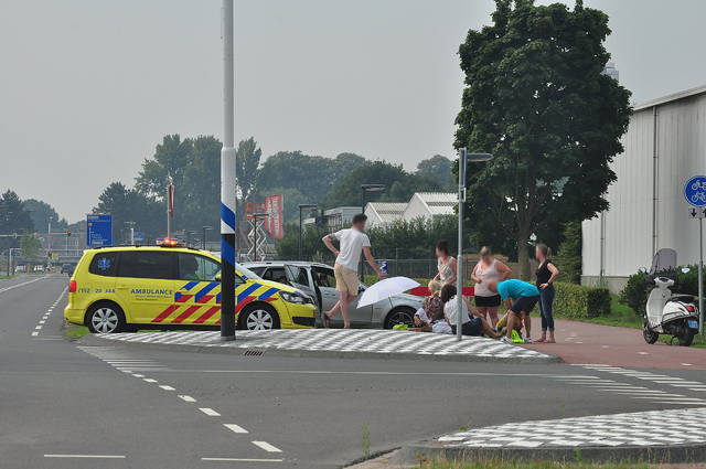 Man valt van scooter aan de Weteringweg Waalwijk