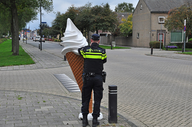 Bewoners kiezen waar politie controleert: 43 bekeuringen voor te hard rijden