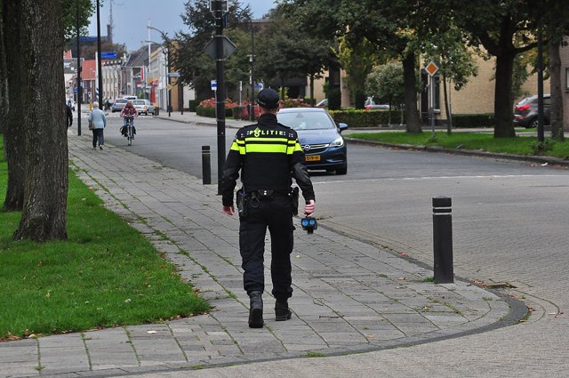 Bewoners kiezen waar politie controleert: 43 bekeuringen voor te hard rijden