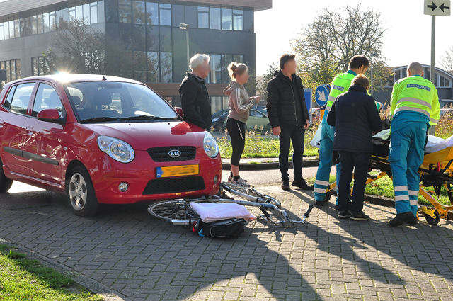 Fietser gewond door aanrijding met auto in Waalwijk