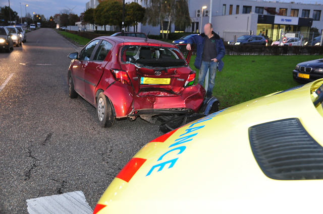 Slingerende hardrijder veroorzaakt zwaar ongeval in Waalwijk