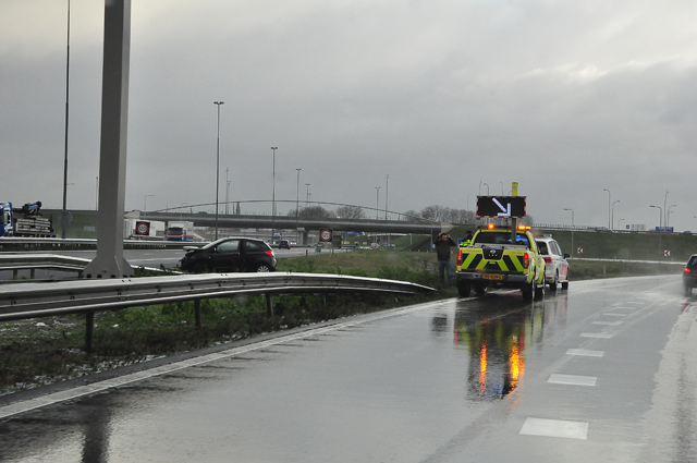 Ongeval door hagelbui op de A59 (Maasroute) Waalwijk