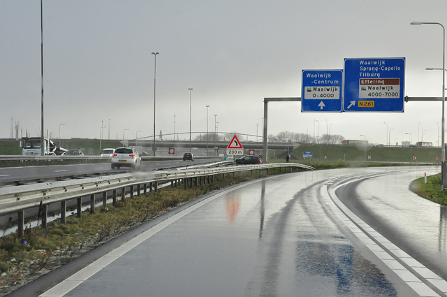 Ongeval door hagelbui op de A59 (Maasroute) Waalwijk