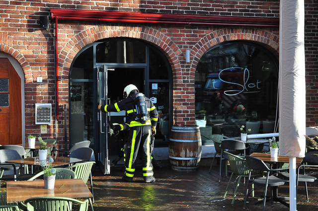 Restaurant 't Slot in Waalwijk ontruimd na brand