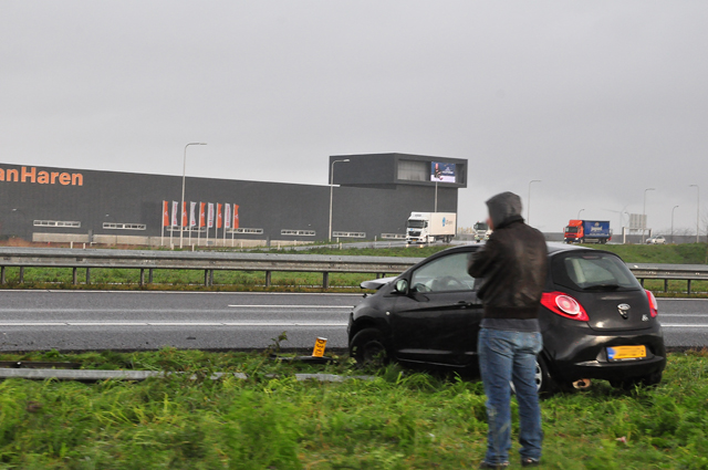Ongeval door hagelbui op de A59 (Maasroute) Waalwijk