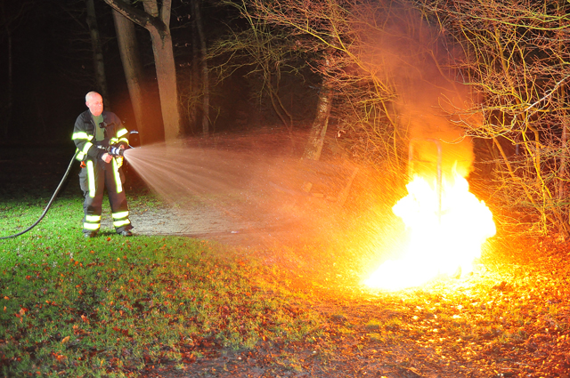 Weer brand gesticht bij speeltuin Lido in Waalwijk