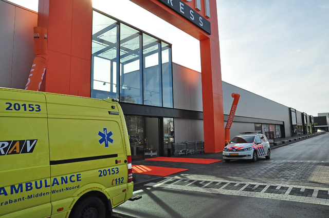 Vrouw valt van trap na stroomstoot in woonwinkel