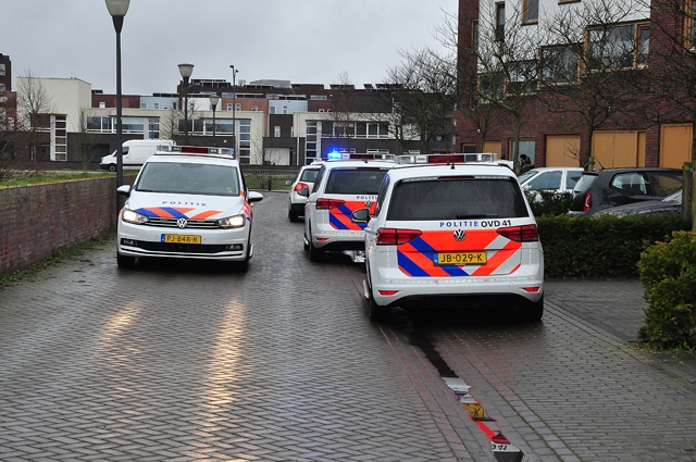 Politie rukt massaal uit voor echtelijke ruzie in Waalwijk: ‘We hebben de melding iets overschat’