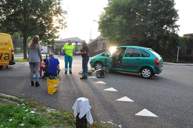 Fietser gewond na aanrijding met auto in Waalwijk