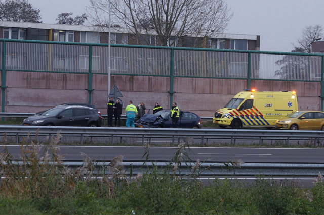 Gewonde bij botsing met drie auto's op A59 bij Waalwijk
