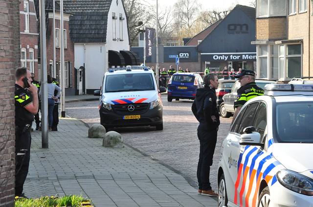 Politie lost schoten bij aanhouding van man (31) en vrouw (30) na ‘dolle’ achtervolging in Waalwijk