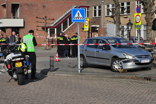 Politie lost schoten bij aanhouding van man (31) en vrouw (30) na ‘dolle’ achtervolging in Waalwijk