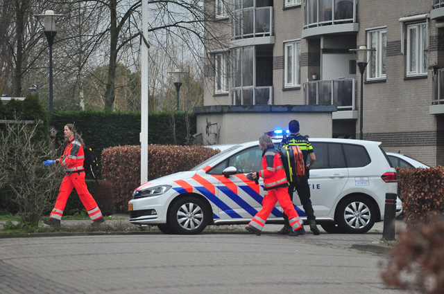 Traumahelikopter landt op Vredesplein in Waalwijk