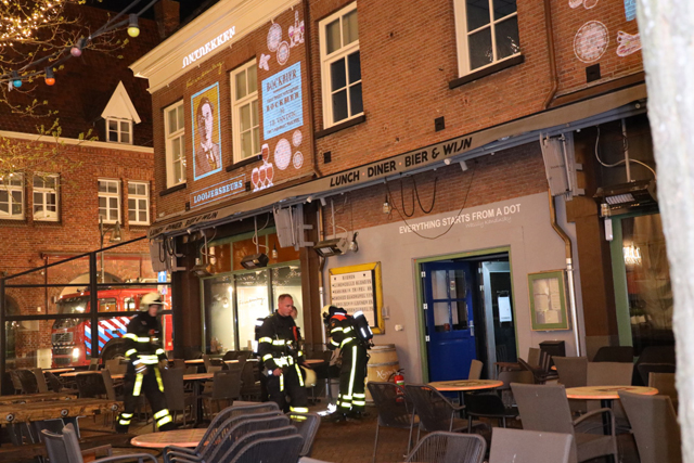 Rookontwikkeling in eetcafé Kandinsky aan de Stationsstraat Waalwijk