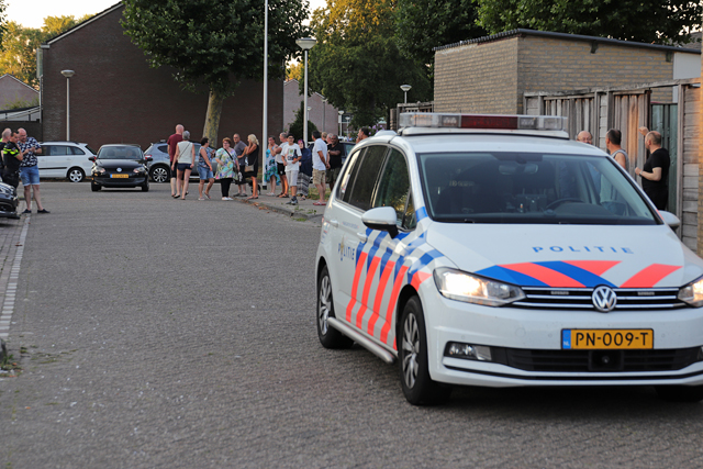 Veel politie in wijk Zanddonk Waalwijk