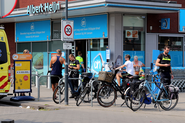 Man aangereden aan het Bloemenoordplein Waalwijk